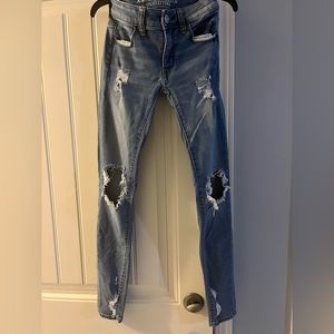 Really nice American eagle jeans. Size 0 in woman’s .